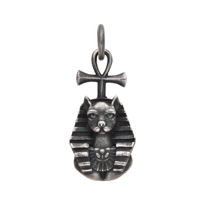 [full] Pendant in sterling silver with a cat head and Ankh symbol.