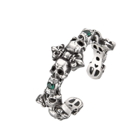 [full] - Sterling silver skull-shaped ring with green Agate Stones