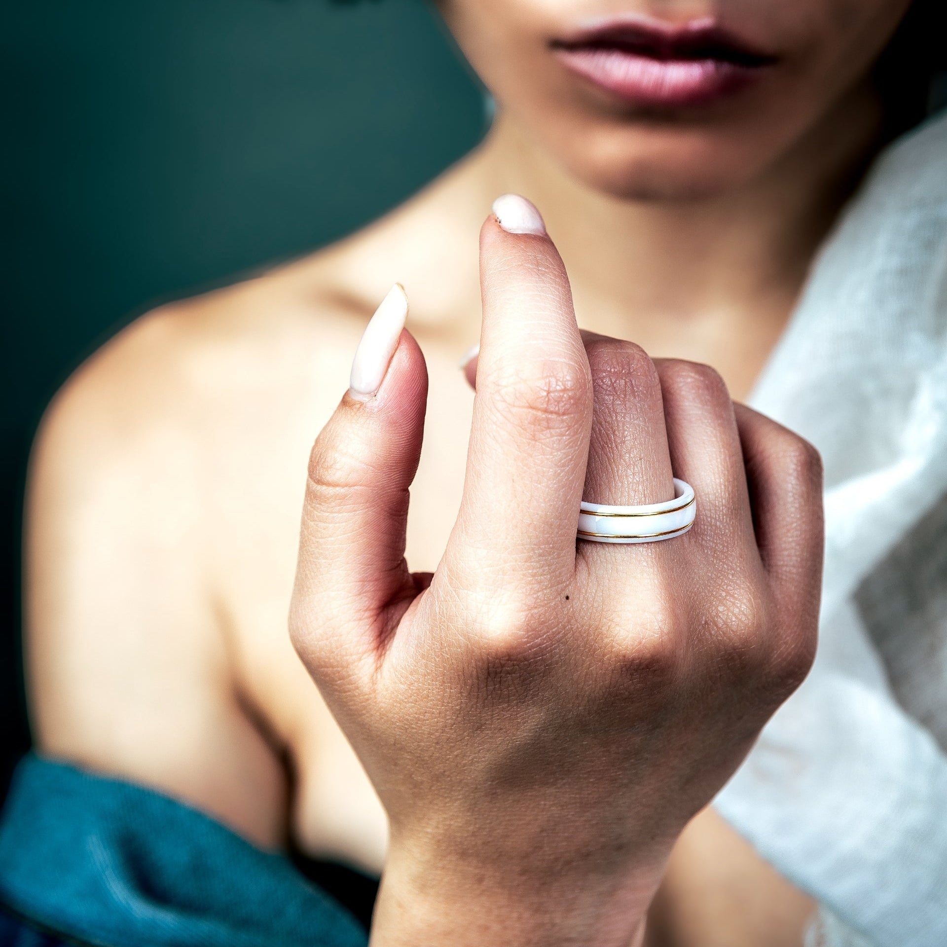 [full] - Halo ceramic white ring