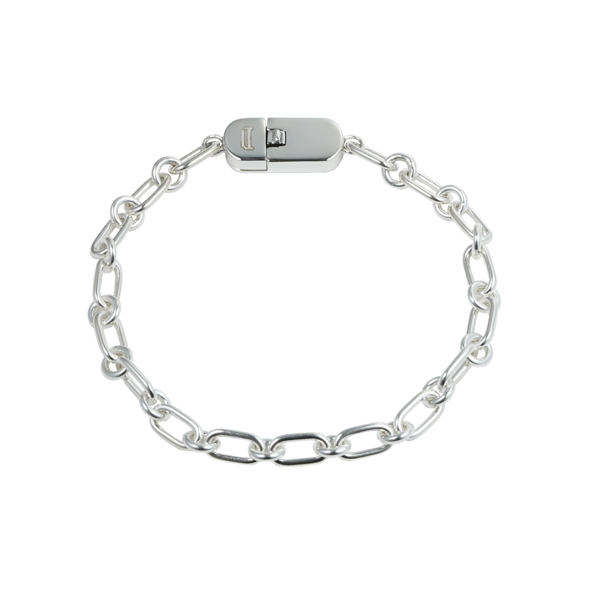 [full] Silver chain bracelet on a white background